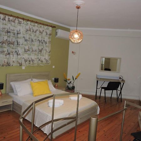 Sweet Suites Amaliada Oda fotoğraf